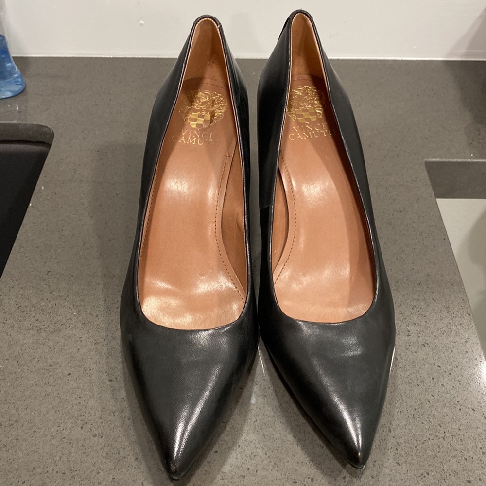 Vince Camuto Black Leather Pumps